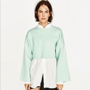 Cropped Sweatbshirt with Wide Sleeves